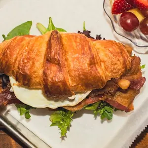 Croissant Bacon